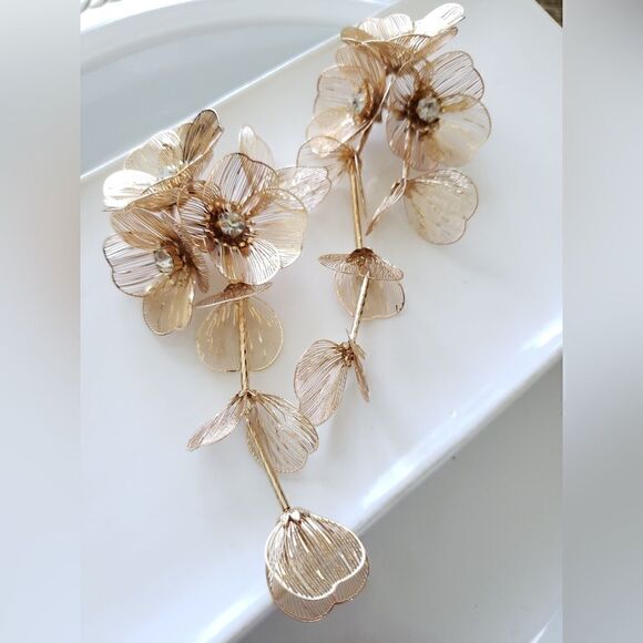 New! Zara Cascading Floral Earrings - Picture 4 of 14